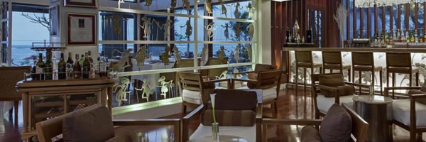 セントレジス バリ リゾート レストラン 画像