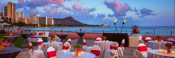 ロイヤル ハワイアン ホテル レストラン 画像