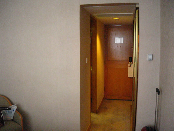 部屋の扉画像